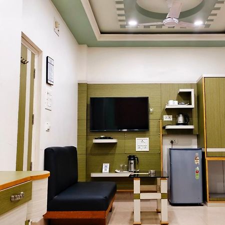 Hotel Samrat Baharampur Ngoại thất bức ảnh
