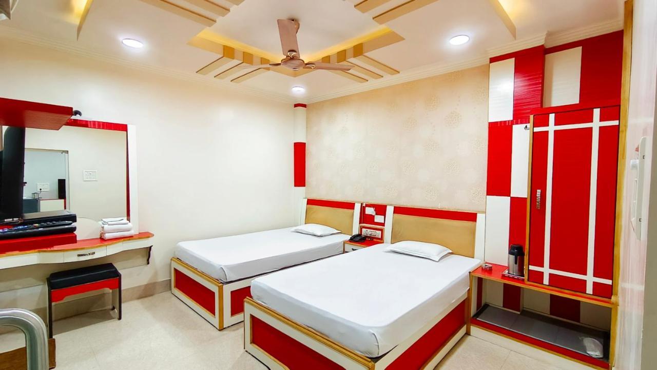 Hotel Samrat Baharampur Ngoại thất bức ảnh