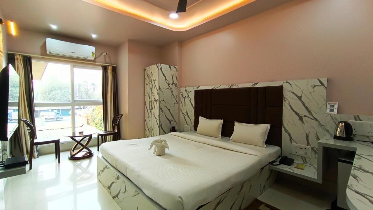Hotel Samrat Baharampur Ngoại thất bức ảnh