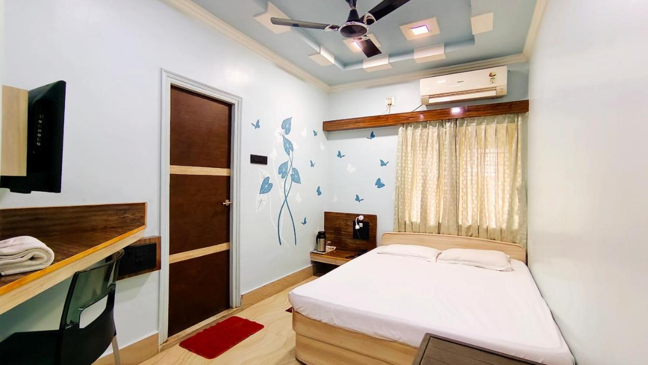 Hotel Samrat Baharampur Ngoại thất bức ảnh