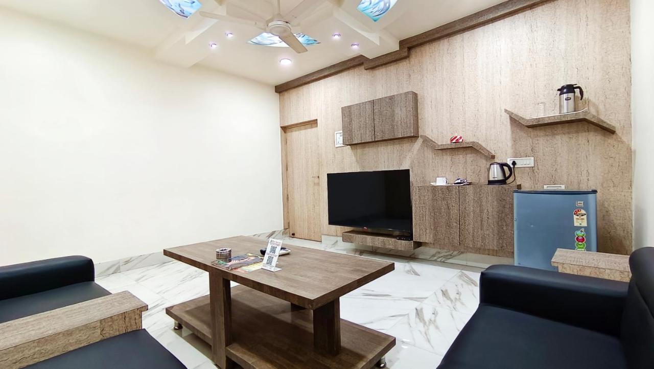Hotel Samrat Baharampur Ngoại thất bức ảnh