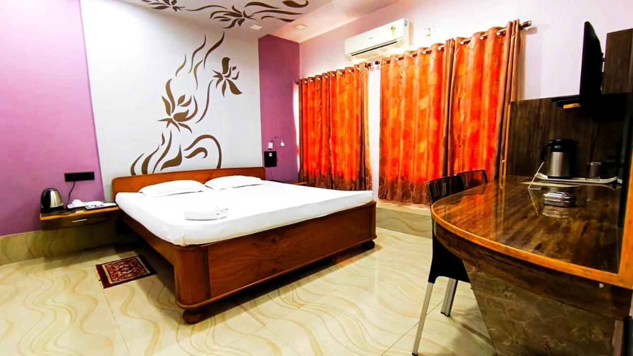 Hotel Samrat Baharampur Ngoại thất bức ảnh