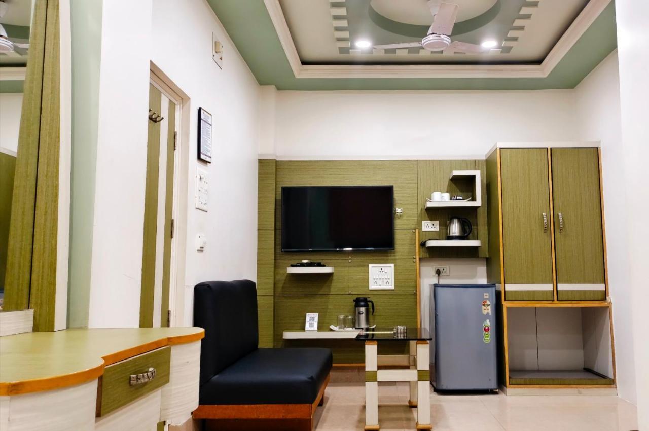 Hotel Samrat Baharampur Ngoại thất bức ảnh