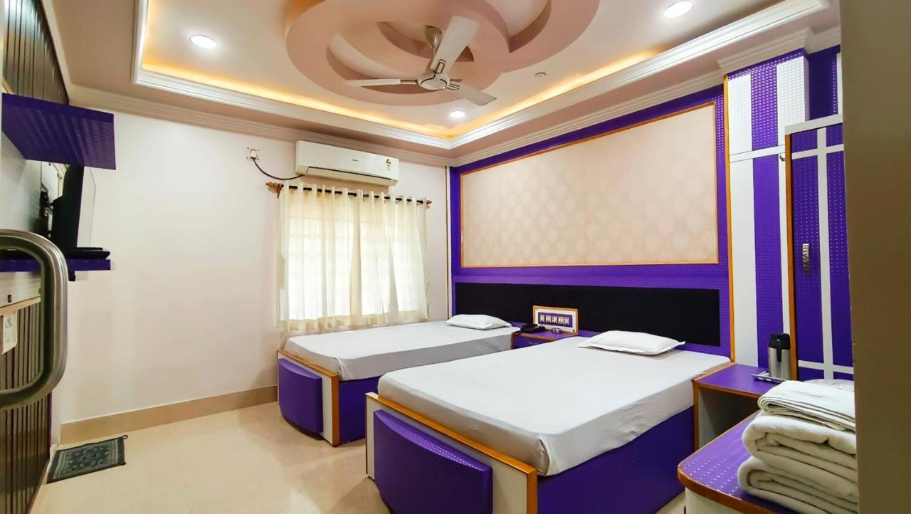 Hotel Samrat Baharampur Ngoại thất bức ảnh